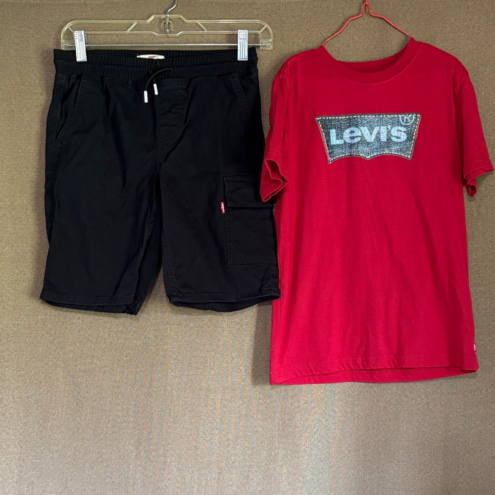 Kids Levi's Red Tee and Black Cargo Shorts Size 10